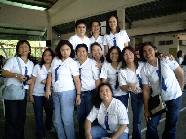 grouppic1.jpg